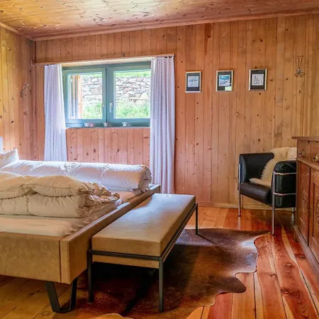 Sunny, Rustical 5 In Valposchiavo Holiday home *