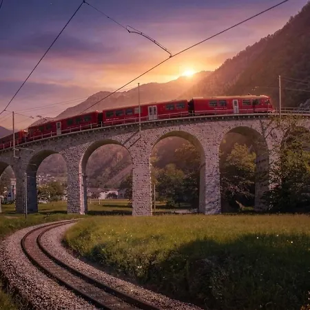 Sunny, Rustical 5 In Valposchiavo 度假居